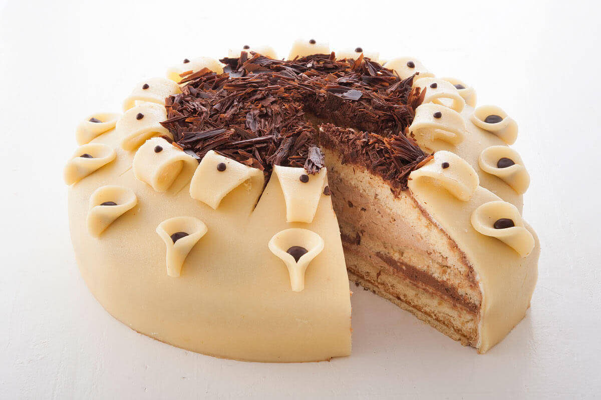 Köpenicker Marzipan-Nougat Torte | Kuchen macht glücklich | Online ...